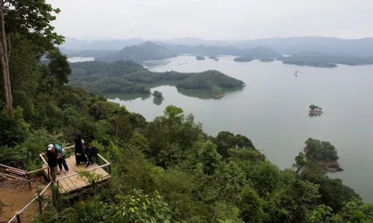 Aktivitas menarik Puncak Kompe