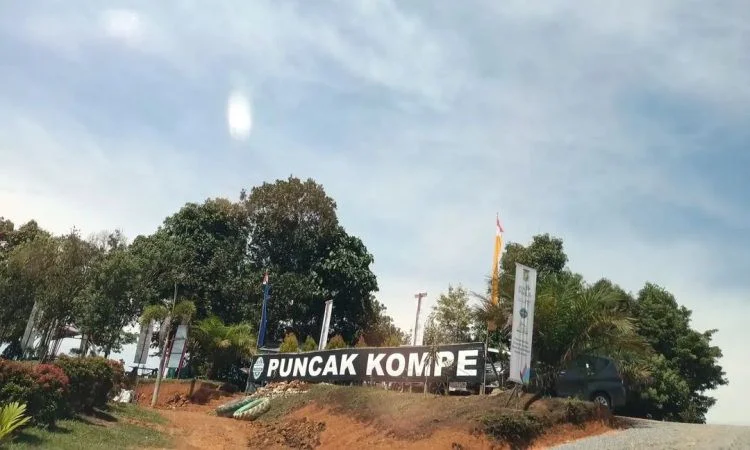 Alamat Puncak Compe