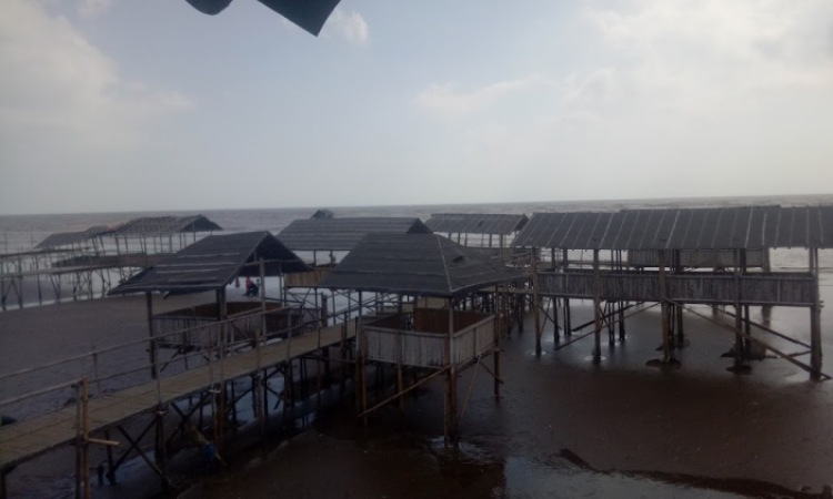 Fasilitas Pantai Tanjung Baru