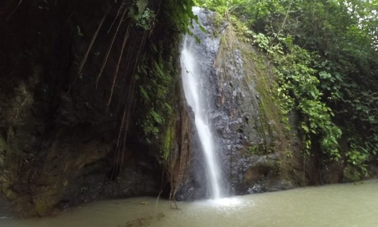 Harga Tiket Air Terjun Batu Putu