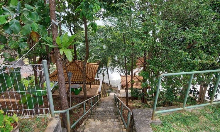 Tiket Pantai Bukit Berahu Belitung