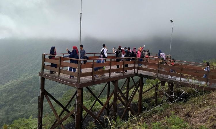 Aktivitas Menarik di Kawah Gunung Galunggung