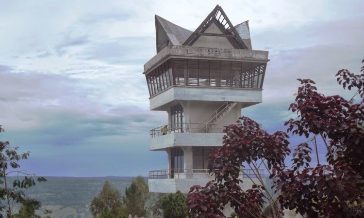 Aktivitas di Menara Pandang Tele