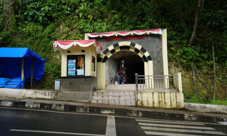 Alamat Lobang Jepang