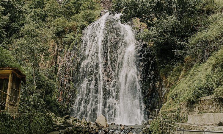 Daya Tarik Dimiliki Air Terjun Efrata