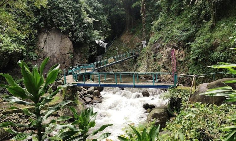Harga Tiket Curug Tonjong