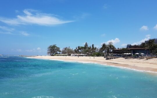 Pantai Sawangan, Pantai Indah dengan Pasir Putih Eksotis di Badung Bali