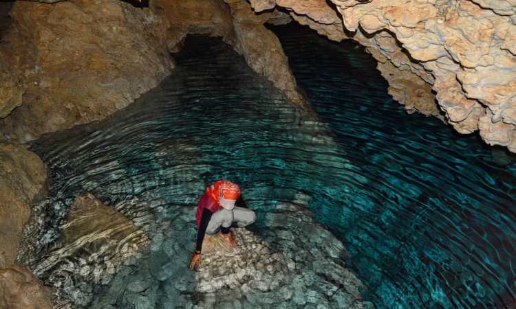 Aktivitas Menarik di Goa Lakasa