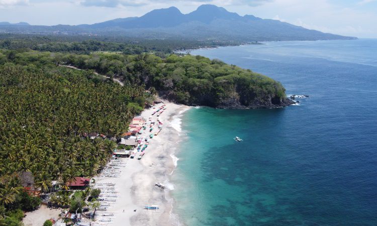 Alamat Wisata Virgin Beach