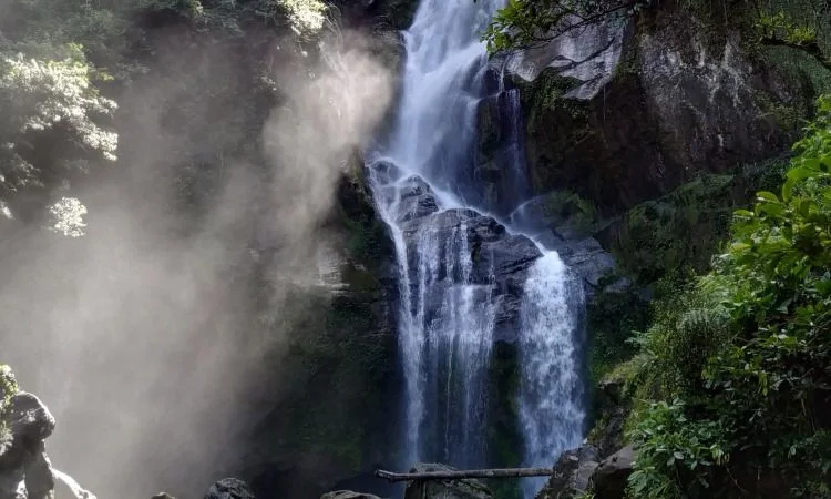 Daya Tarik Wisata Air Terjun Lubuk Hitam