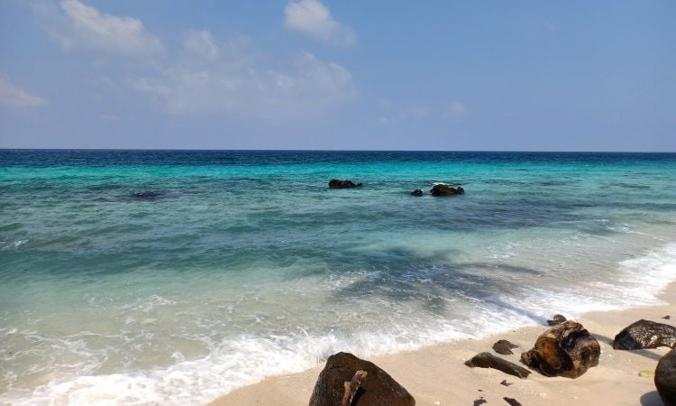 Harga Tiket Masuk Pantai Sumur Tiga