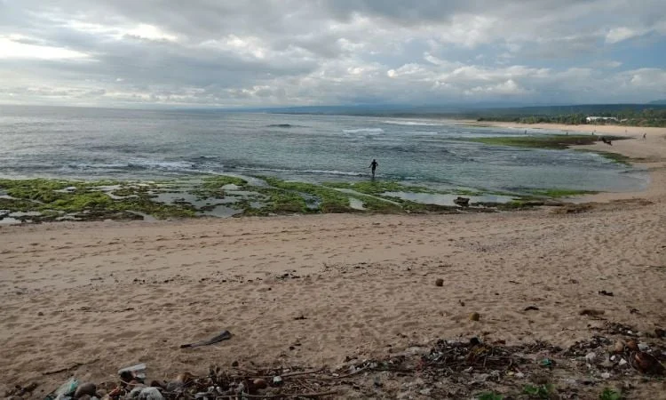 Aktivitas di Pantai Karang Papak