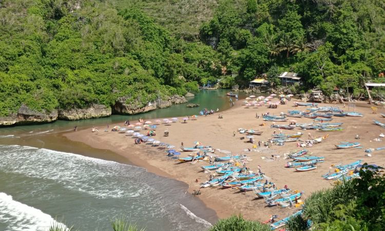 Alamat Pantai Baron