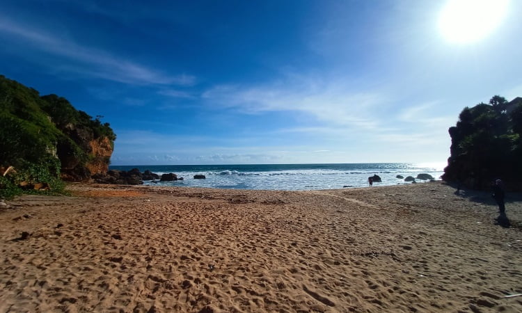 Alamat Pantai Ngaden