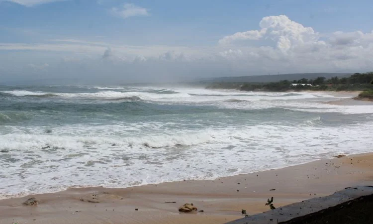 Daya Tarik Dimiliki Pantai Karang Papak