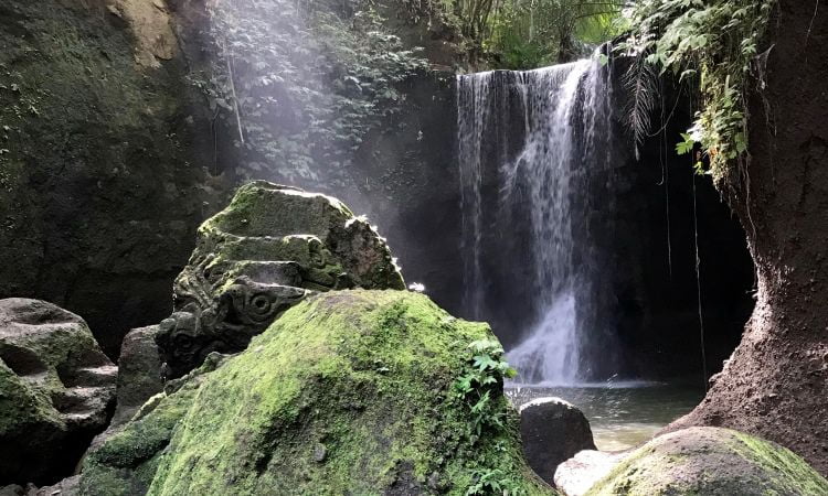 Daya Tarik Dimiliki Suwat Waterfall