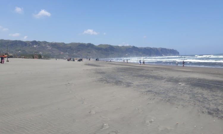 Daya Tarik Pantai Parangkusumo