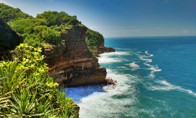 Daya Tarik Pantai