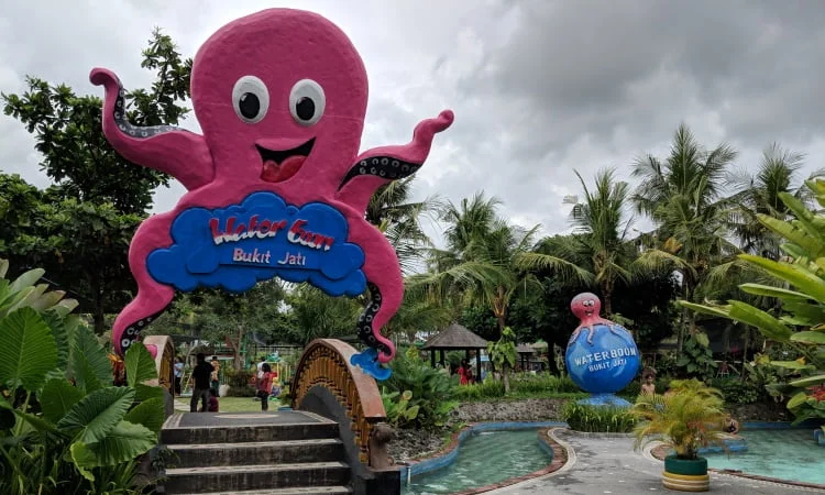 Daya Tarik Waterboom Bukit Jati