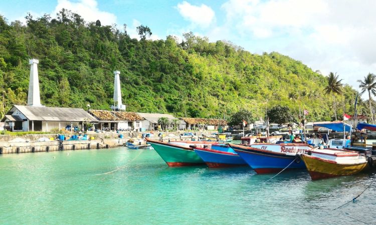 Fasilitas Pantai Sadeng Gunung Kidul