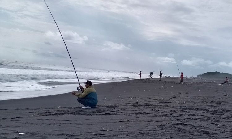 Aktivitas Menarik Pantai Congot