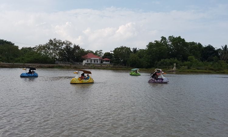 Aktivitas Menarik Taman Kolong Wisata