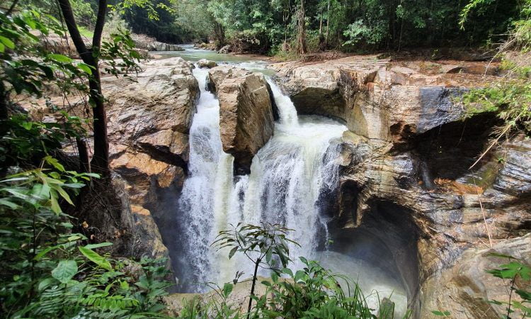 Daya Tarik Dimiliki Air Terjun Cunca Wulang
