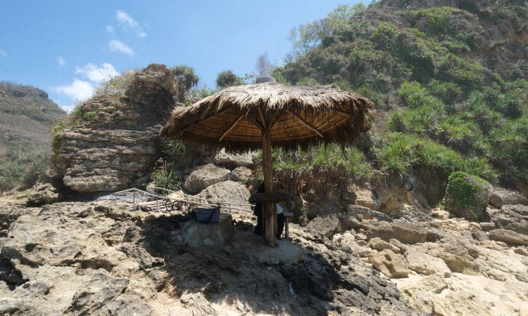 Fasilitas Pantai Seruni
