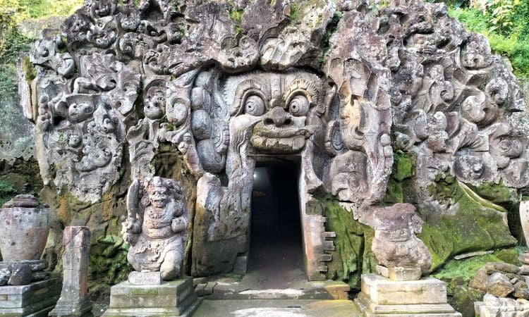 Goa Gajah, Destinasi Wisata Sejarah Favorit di Gianyar Bali