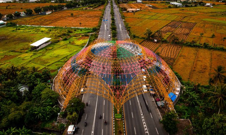 Tembolak Pelangi, Ikon Kota Mataram dengan Design Bangunan yang Unik