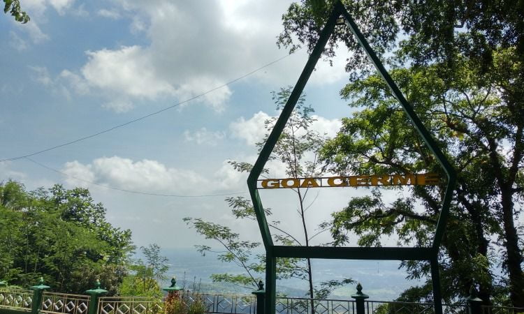 Alamat Goa Cerme
