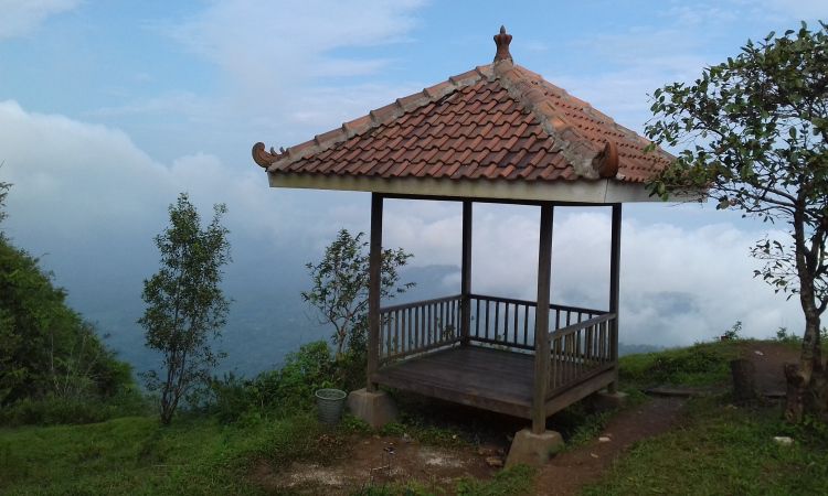 Fasilitas Embung Batara Sriten