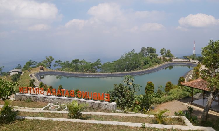 Harga Tiket Masuk Embung Batara Sriten