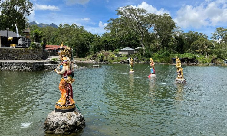 Harga Tiket Masuk Pura Jati
