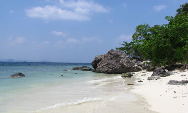 Daya Tarik Lain Pulau Tangkil
