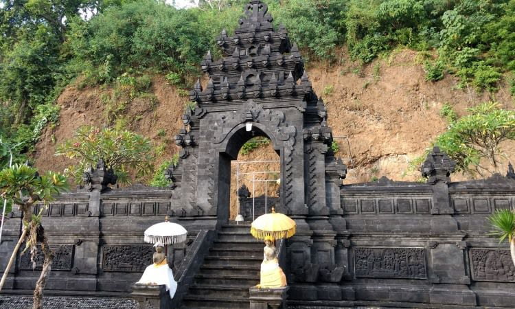 Alamat Pura Candidasa Karangasem