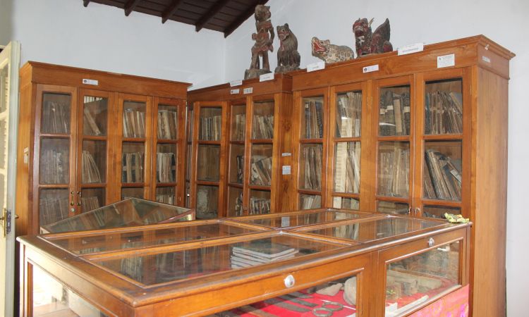 Koleksi Museum Gedong Kirtya