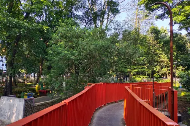 Daya Tarik Forest Walk