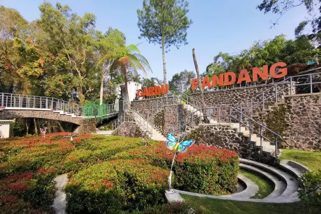 Daya Tarik Gardu Pandang Merapi