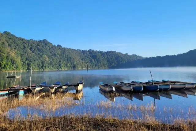 Objek Wisata Danau Tamblingan